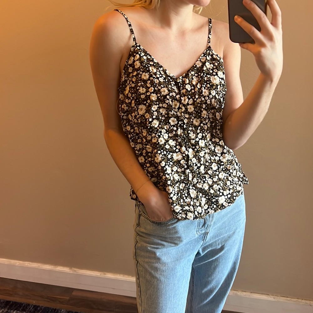 🤎floral detail brand new old navy button up spaghetti strap beachy cami